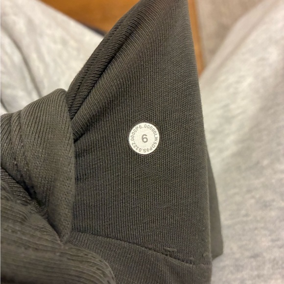 Lululemon Relaxed High-Rise Jogger in
Carob Brown - Picture 8 of 10